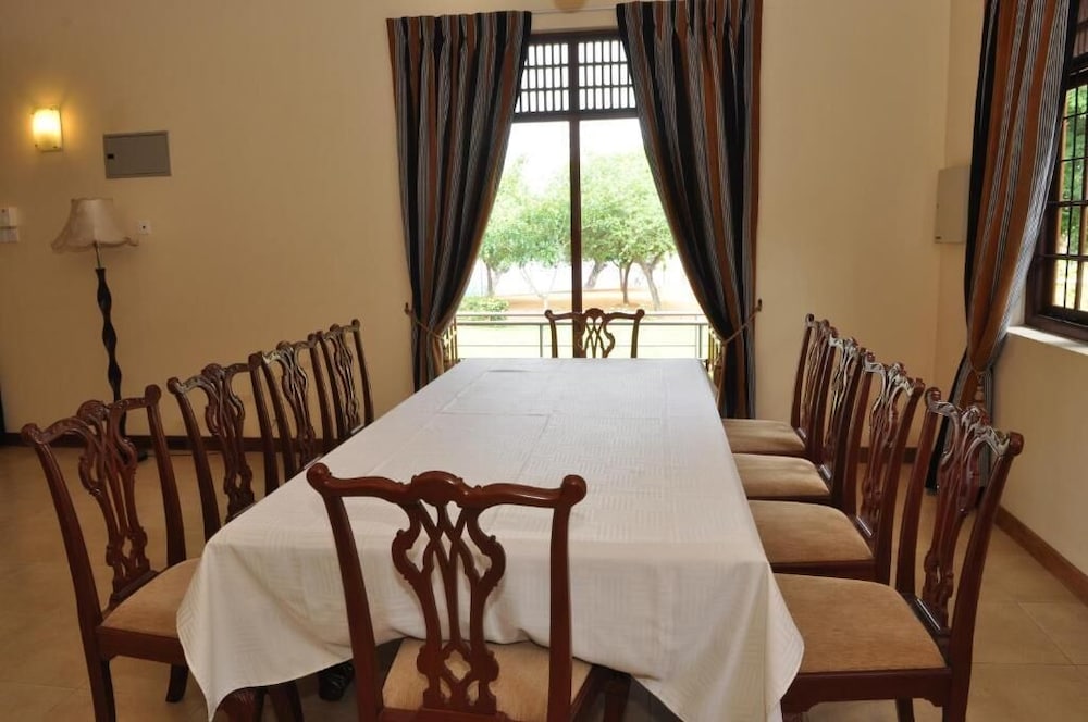 The Lake View Bungalow Yala 35/50