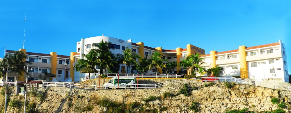 Uxulkah Hotel 1/60