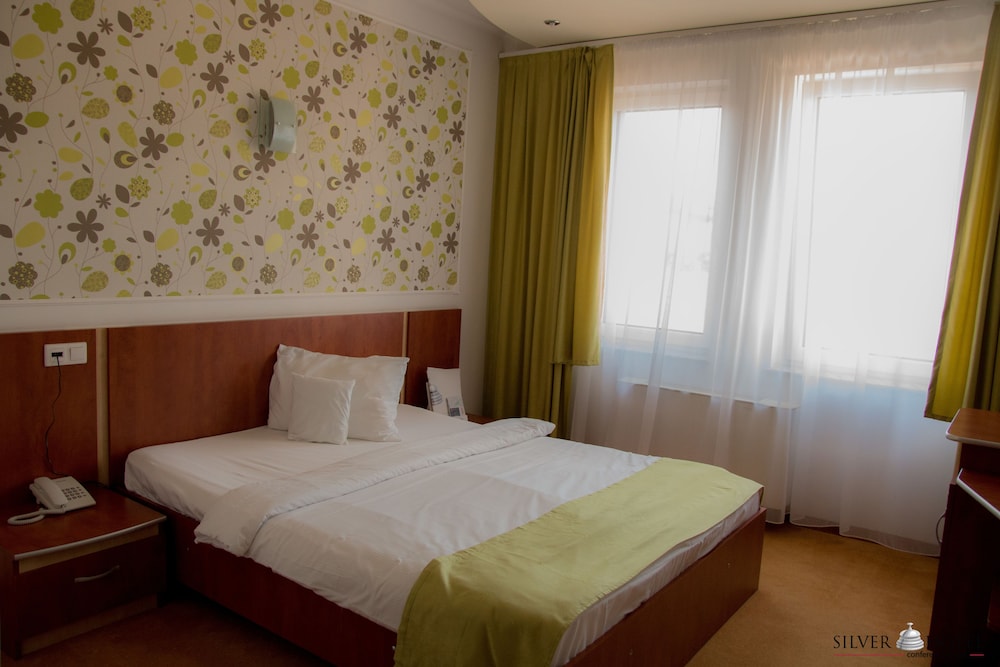 Silver Hotel Conference And Spa 6/21