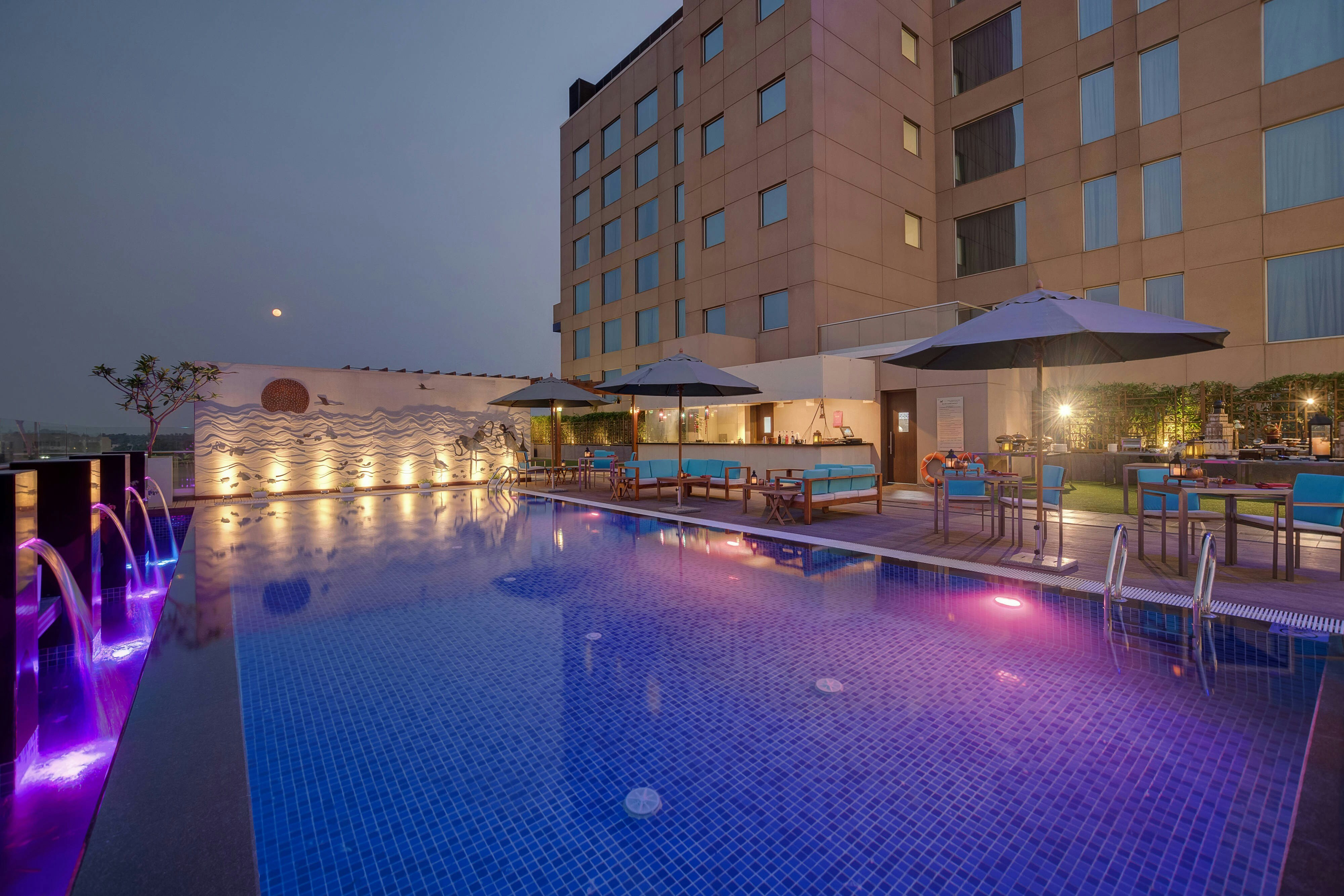Courtyard Surat 31/31