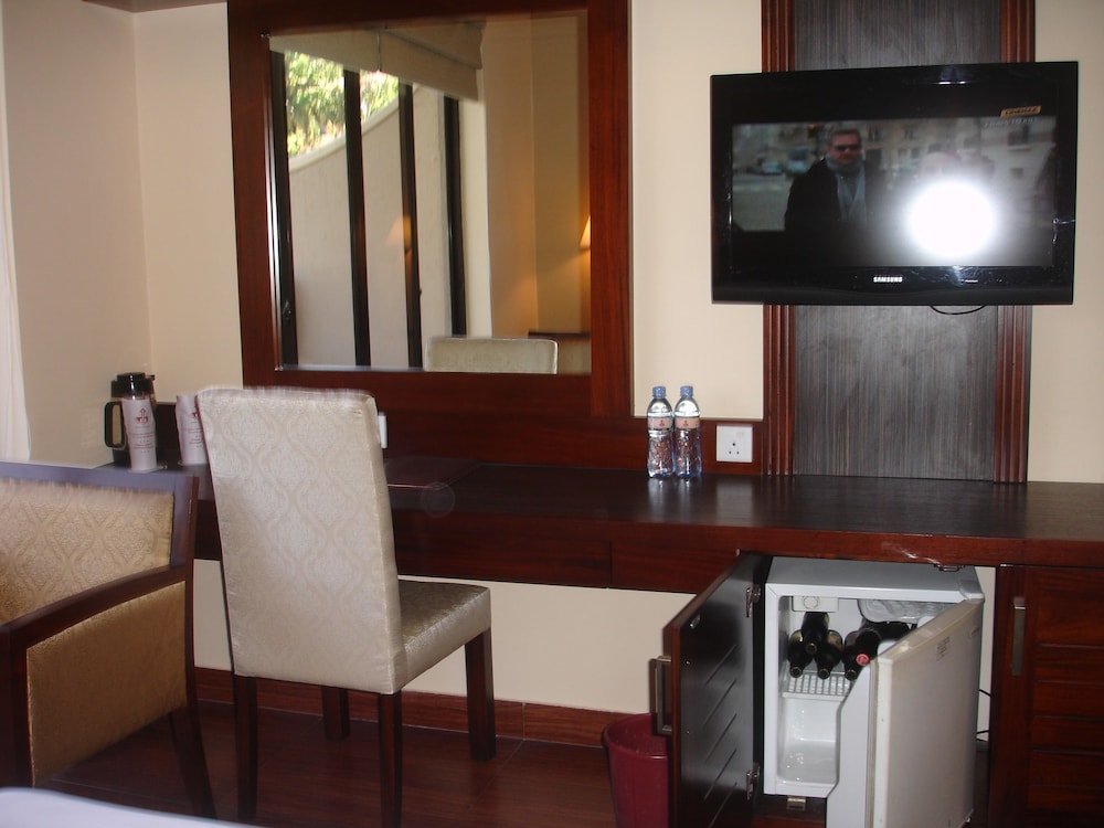 Devon Hotel 20/24