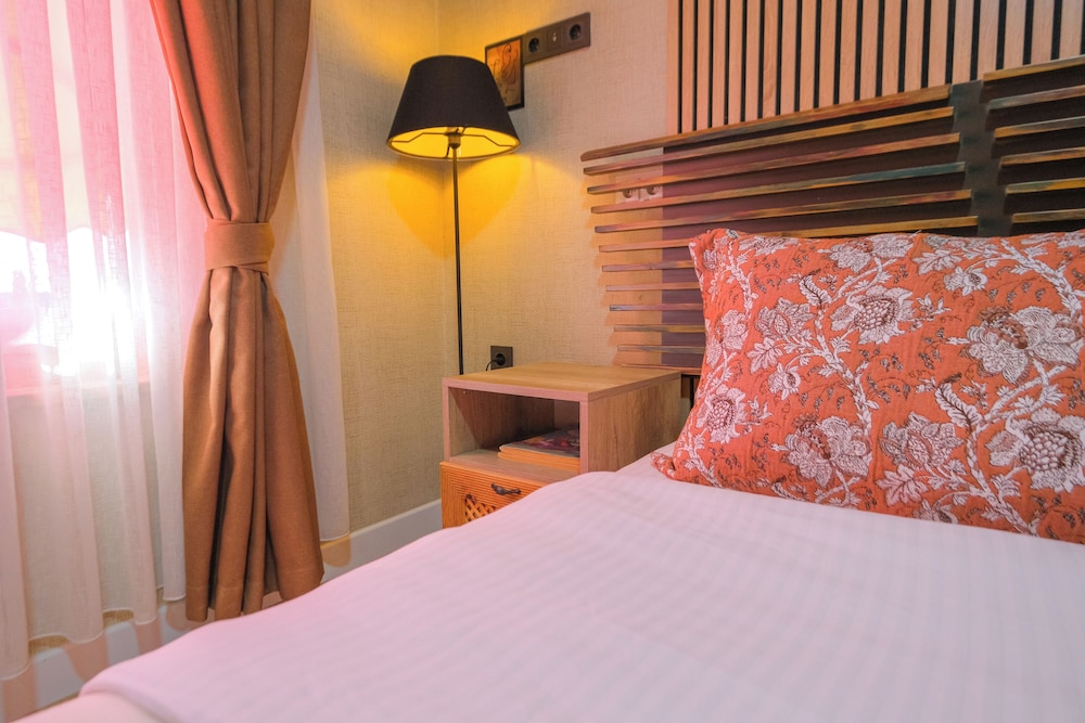 Frau Guler Boutique Hotel 20/50