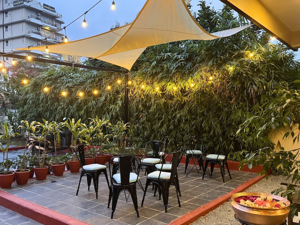 Hotel Karuna 55/62