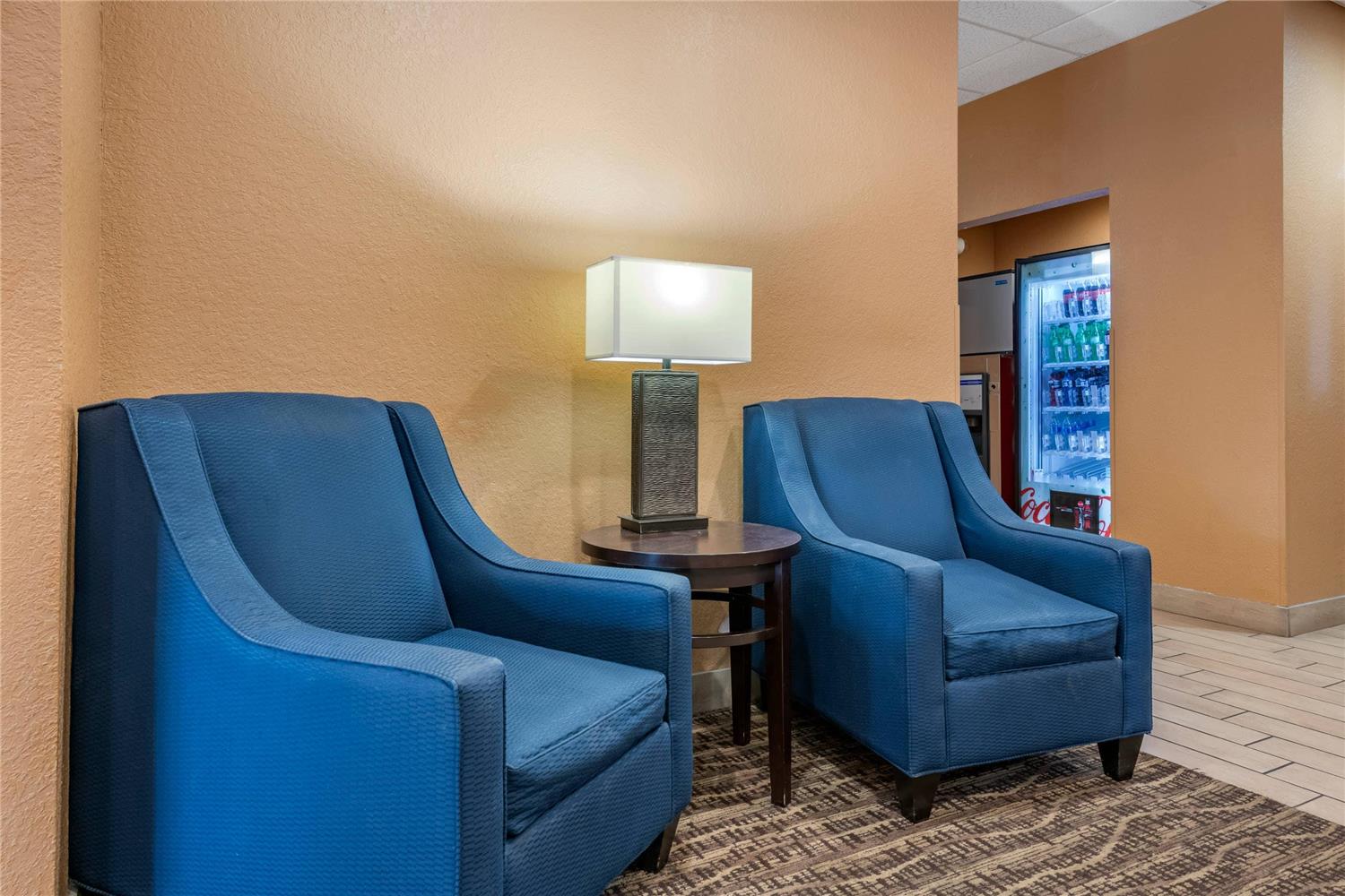 Comfort Inn & Suites Orlando North 13/25