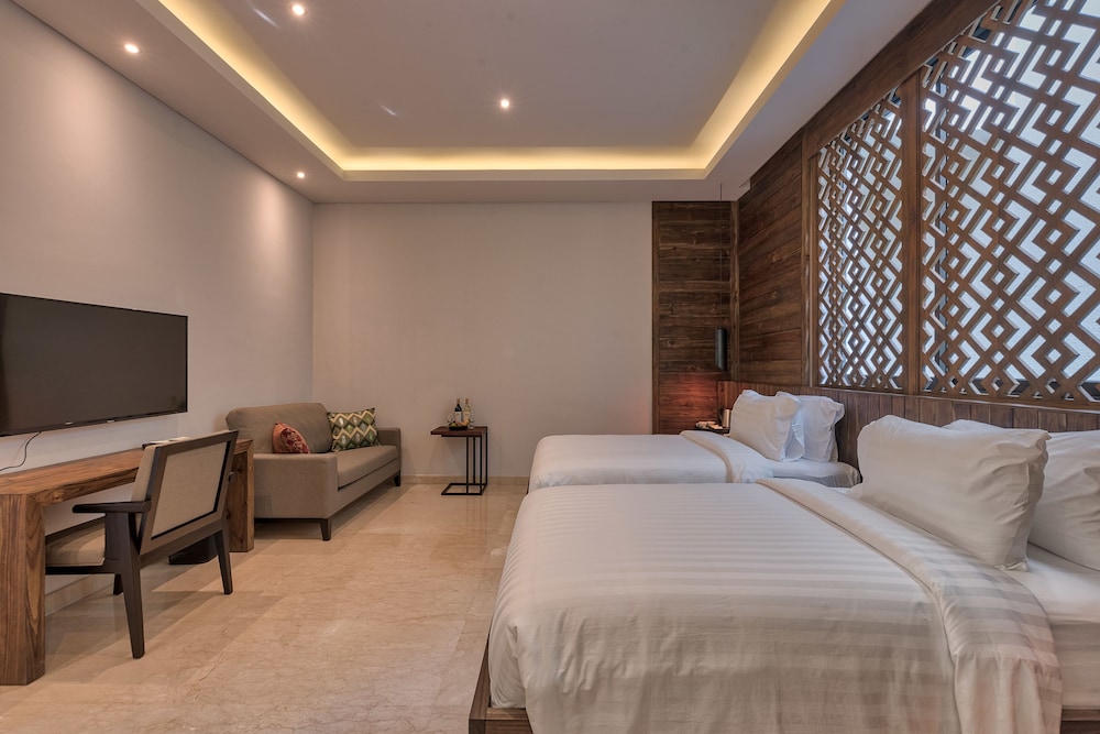 Superior, Twin Beds