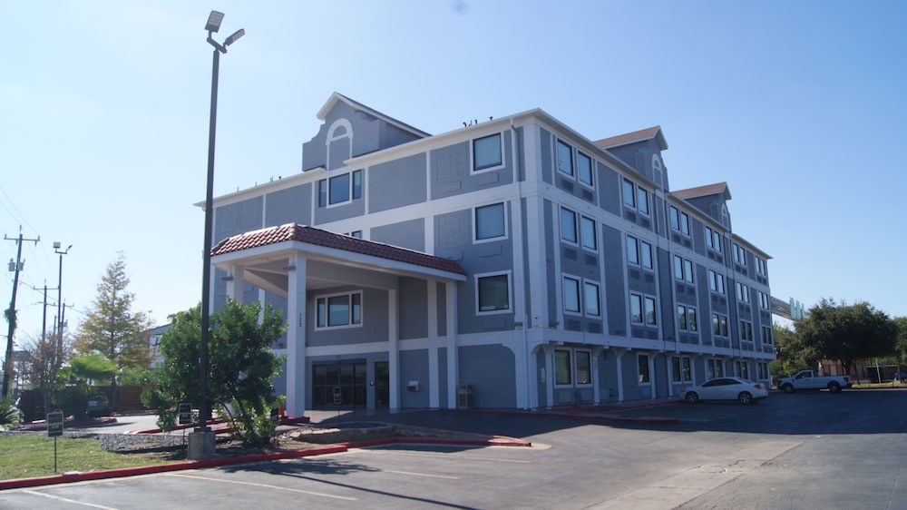 Holiday Inn Express Hotel Suites San Antonio Downtown Market Area 31/38