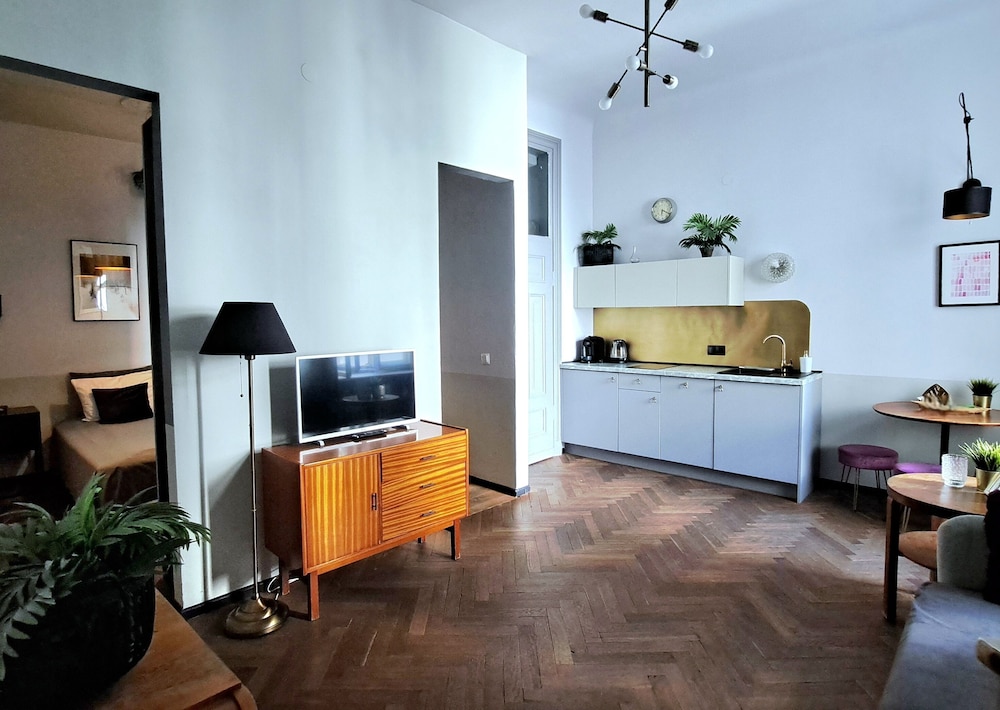 Aparthotel Nowy Swiat 28 7/49