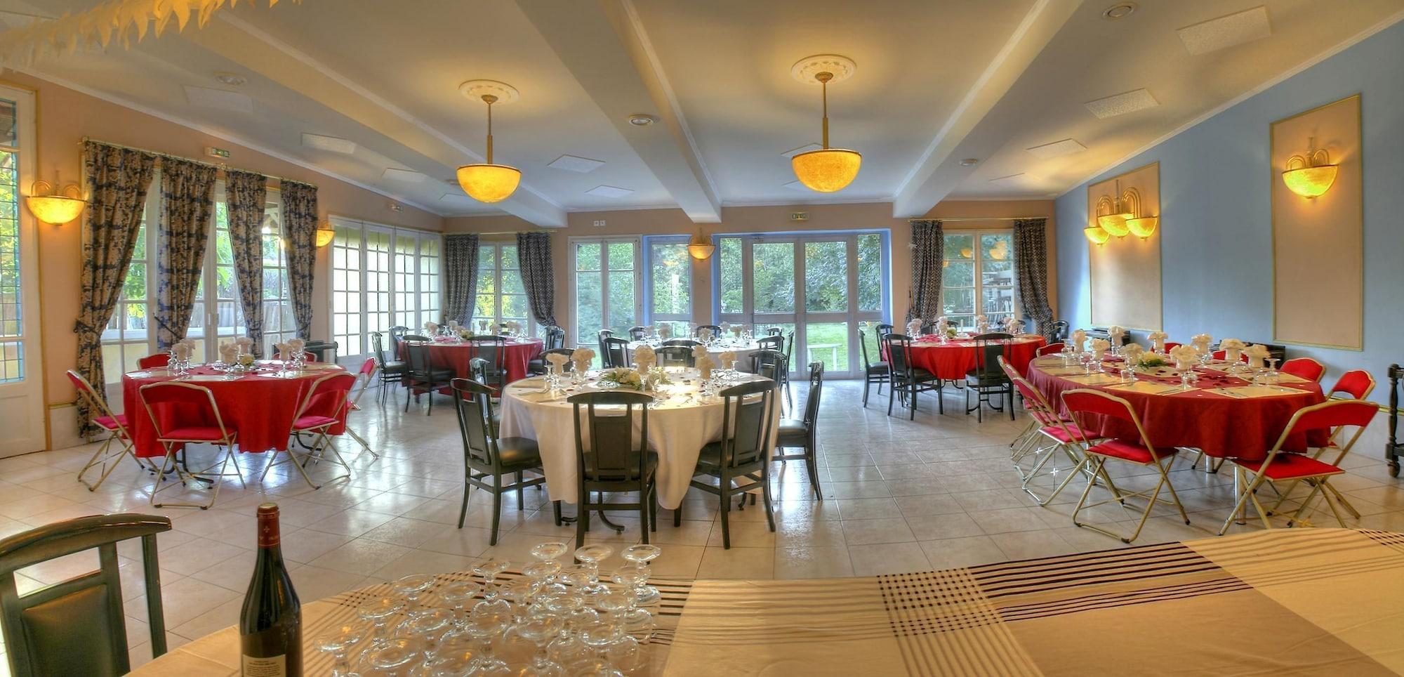 Auberge Des Ecluses 20/27