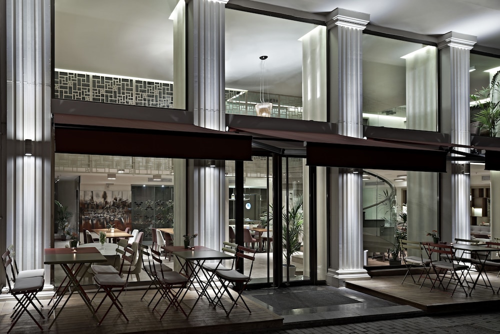 Ramada by Wyndham Istanbul Grand Bazaar 40/42