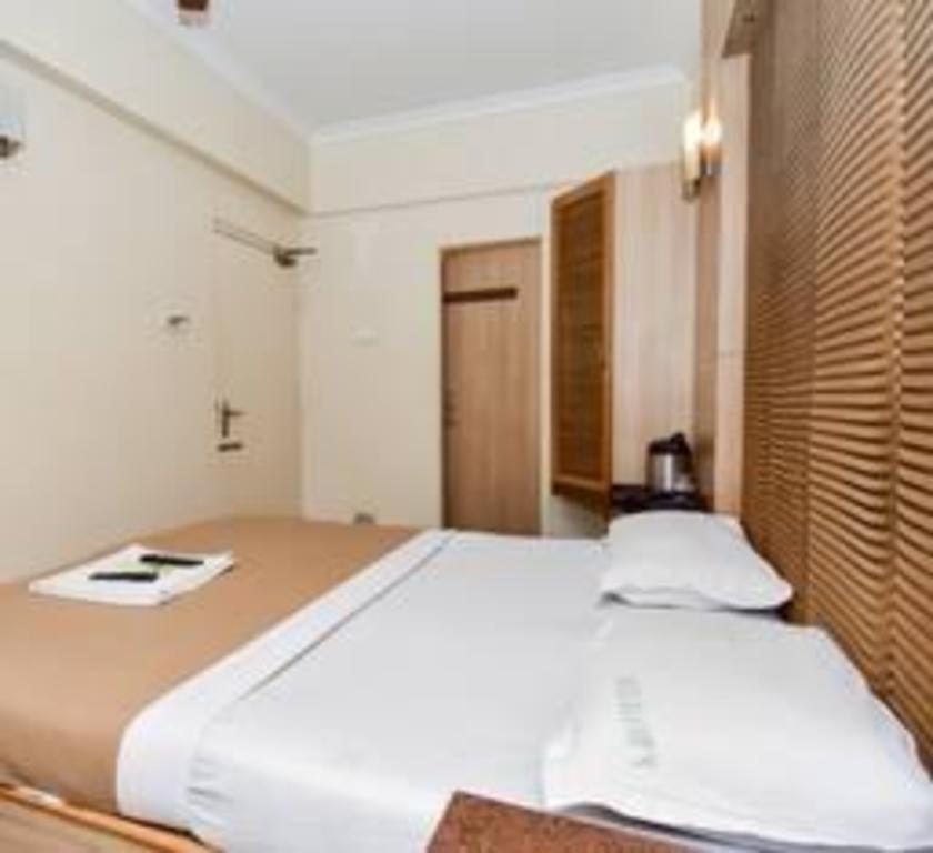 Hotel Raamus 6/13