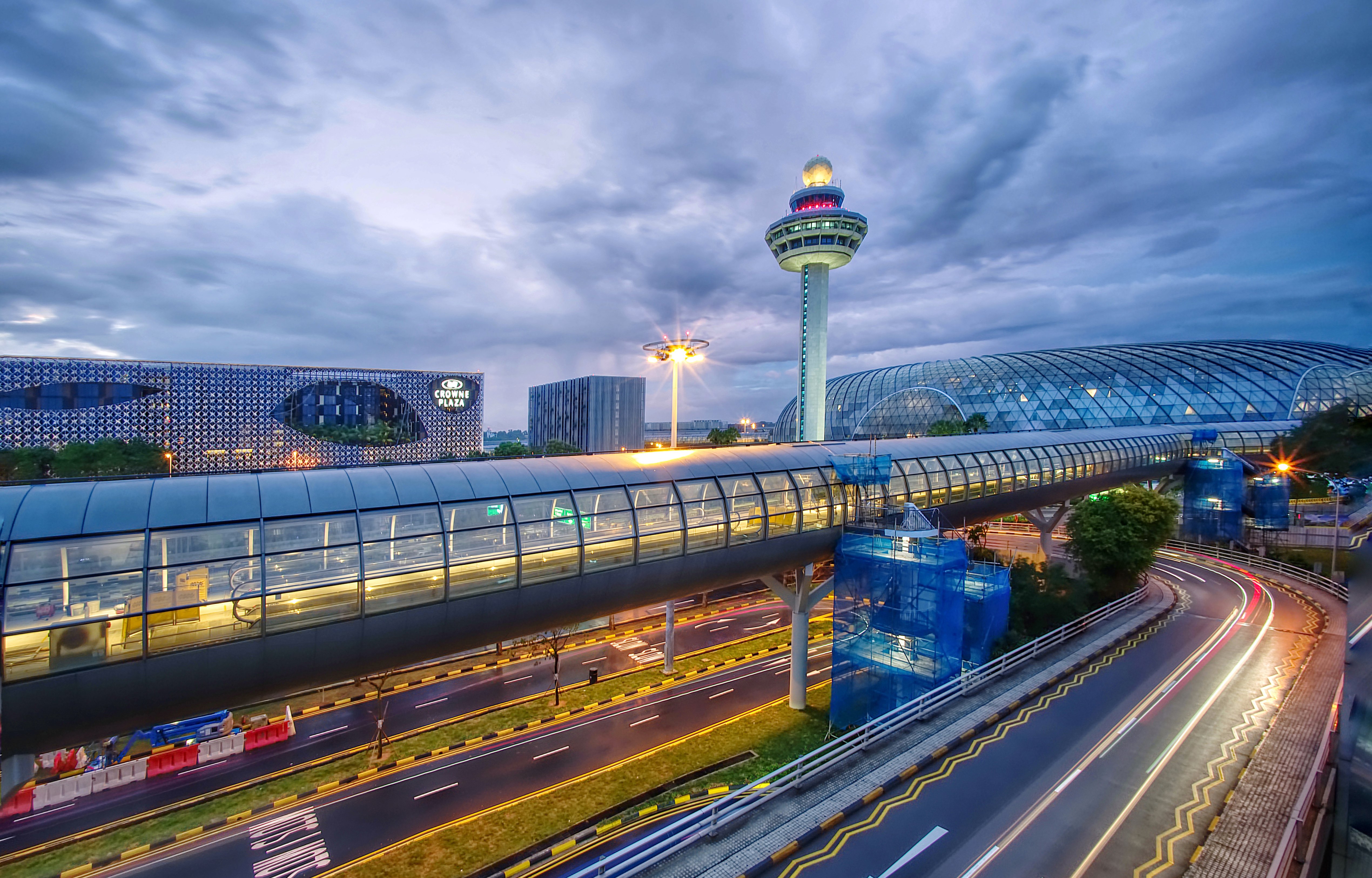 Crowne Plaza Changi Airport Hotel 2/81