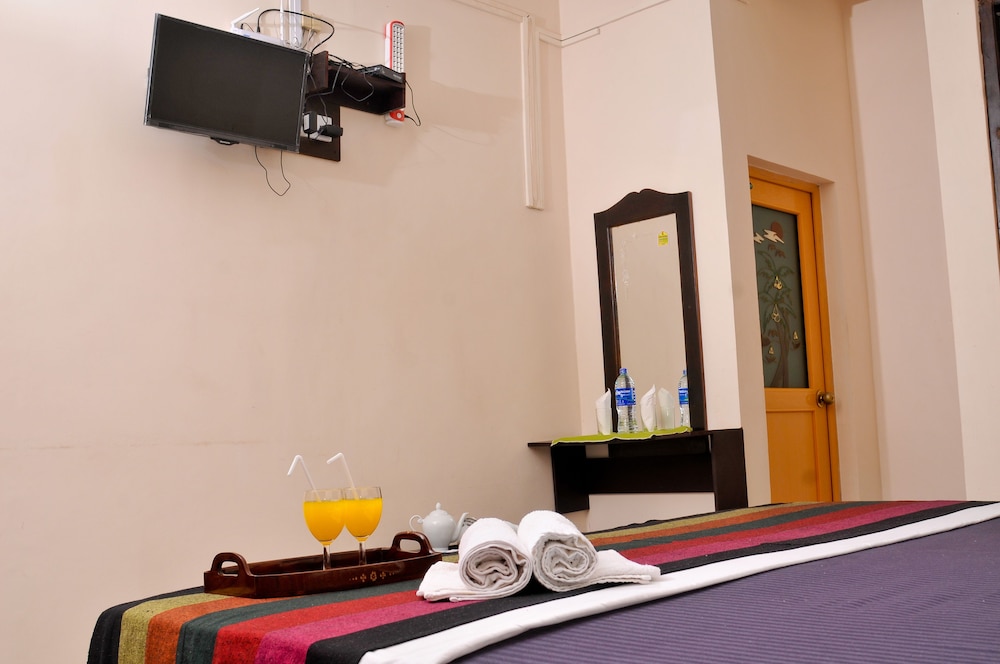 Myr-O Homestay 12/30
