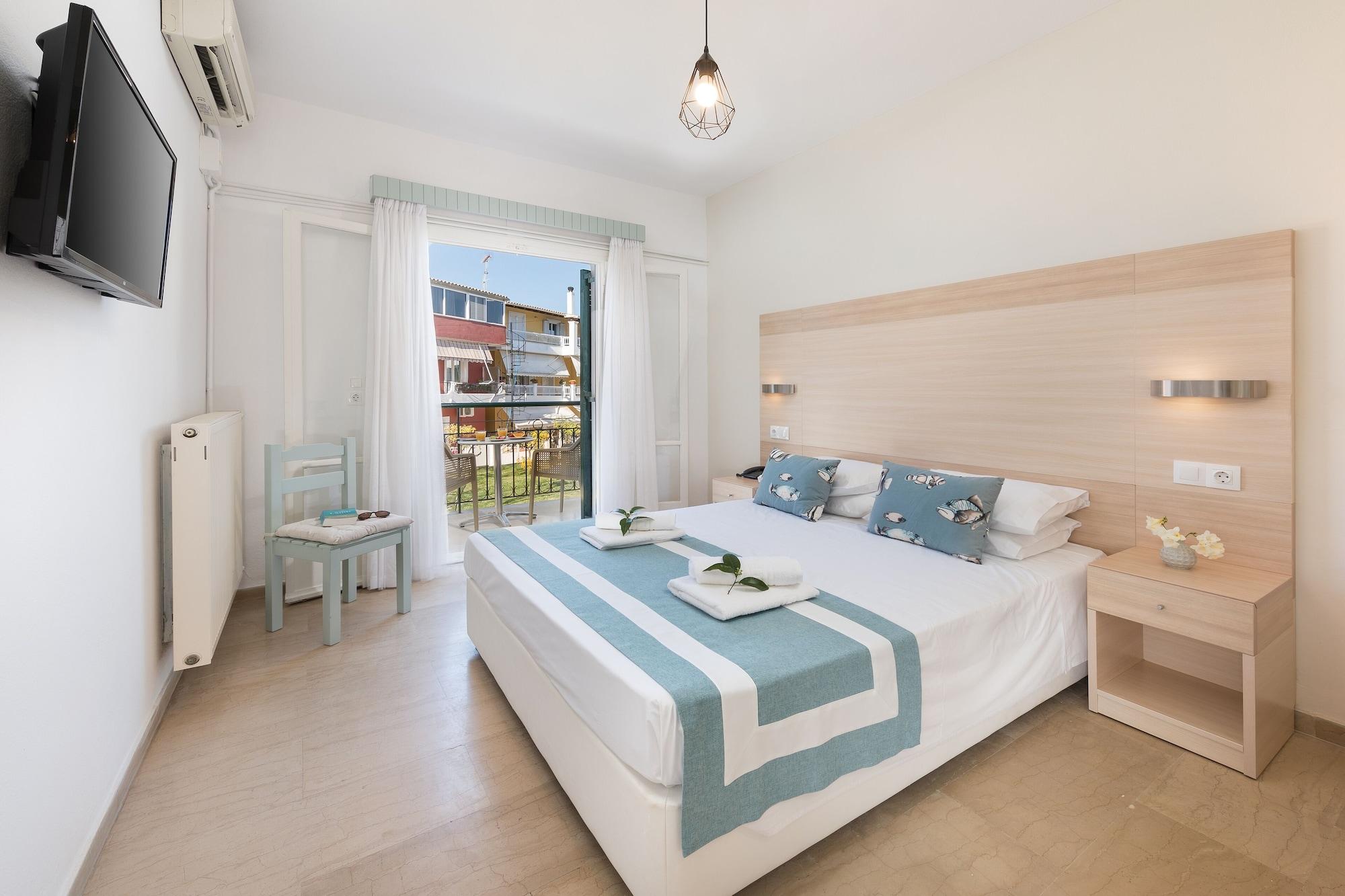Double or Twin Bed, with Extra Bed