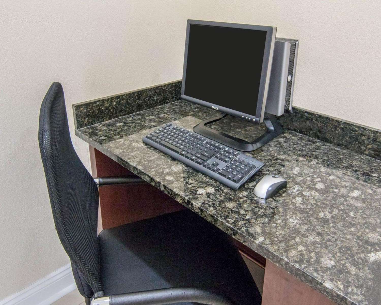 Quality Inn & Suites West Monroe 39/46