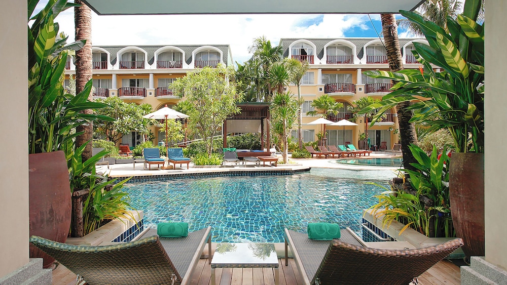 Phuket Graceland Resort & Spa 59/70