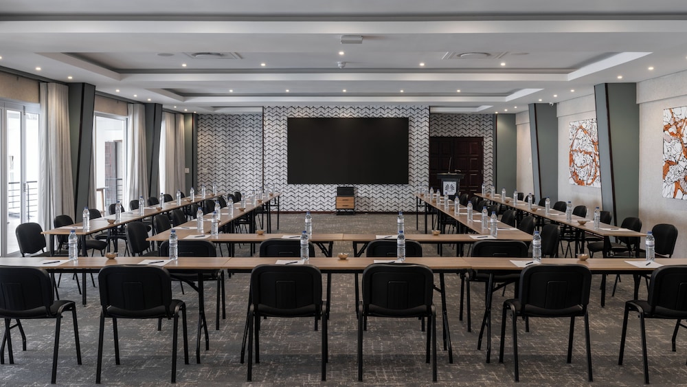 Cardoso Hotel 62/72