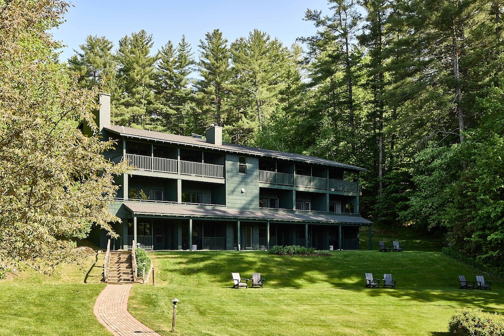 Bluebird Cady Hill Lodge 2/50