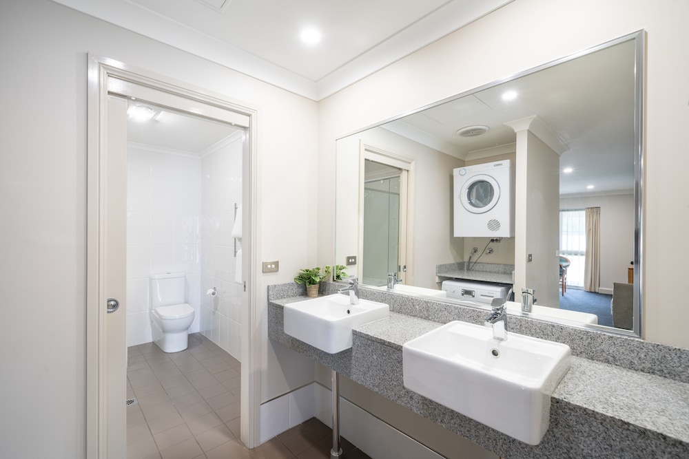 Heritage Inn Bathurst 18/60