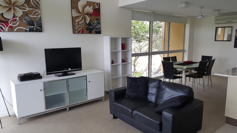 ITARA APARTMENTS 36/60