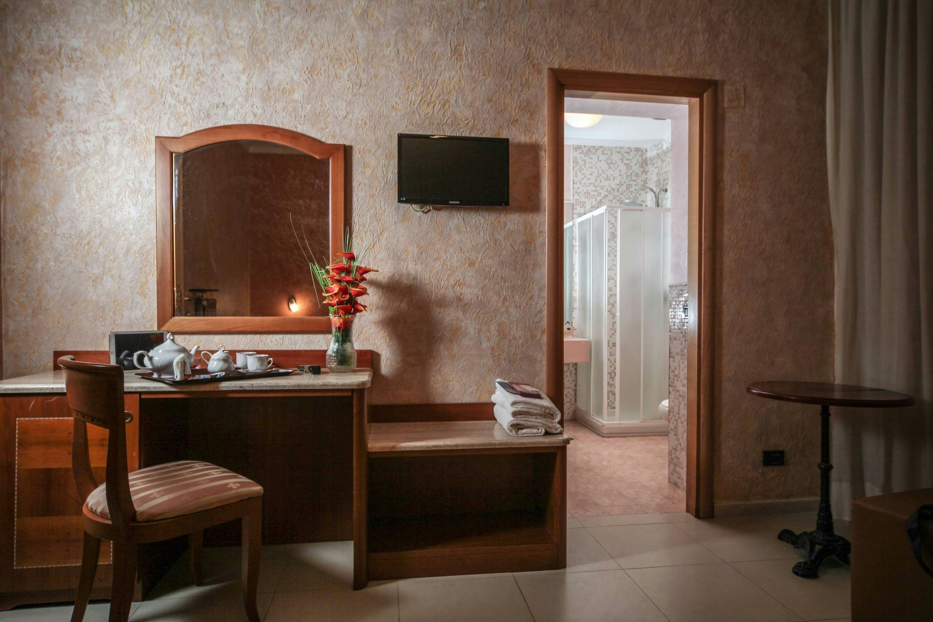 Hotel La Pace 54/59