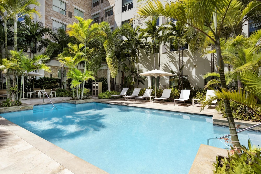 Hyatt House San Juan 69/74