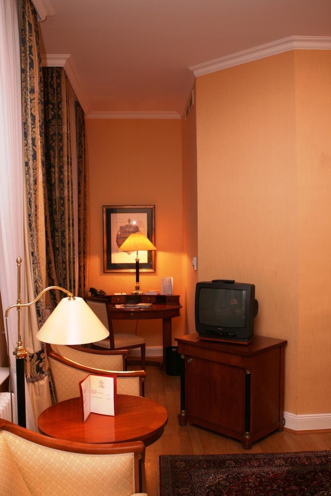 Geniesser Hotel Altes Gymnasium 23/50
