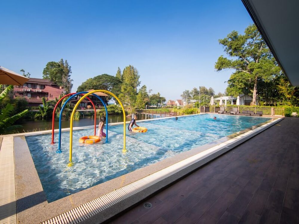 Baan Imm Sook Resort 64/73