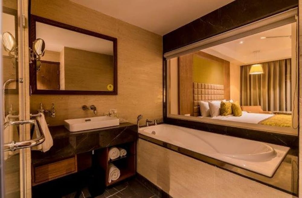 Lemon Tree Hotel Siliguri 30/31