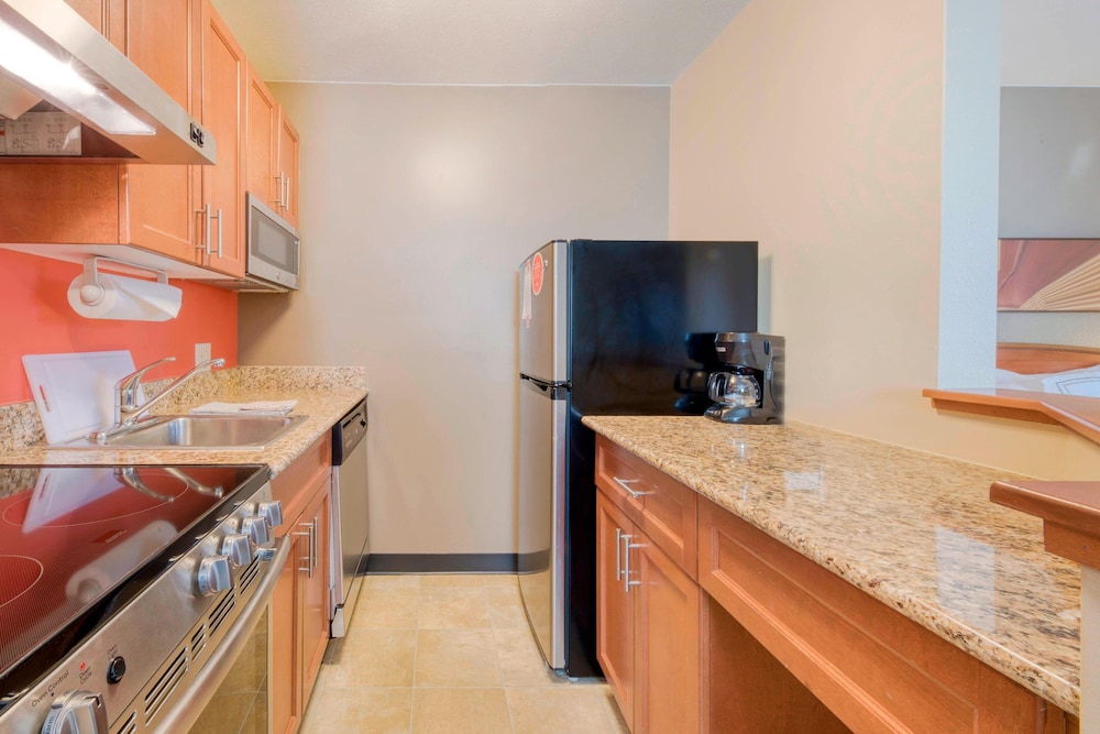 Towneplace Suites Raleigh Cary Weston Parkway 27/29