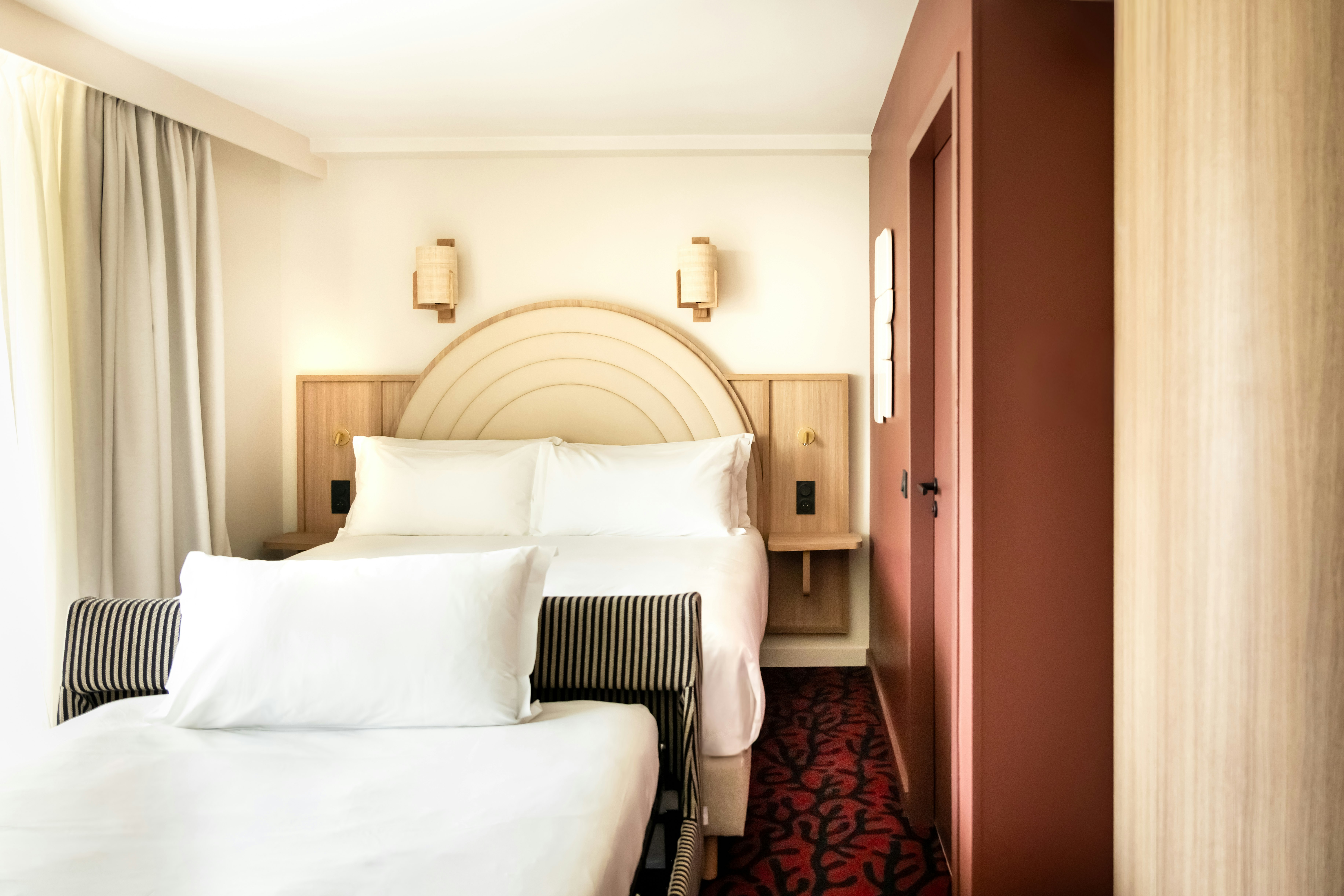 Guest Room, King Bed, Sofa
