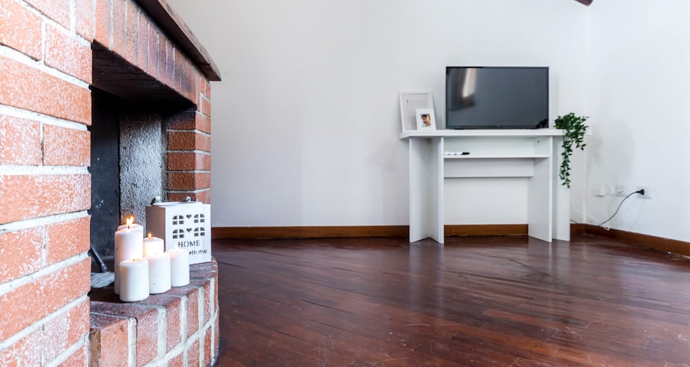Altido Big Wooden Apartment for 6 near Milano Center 3/26