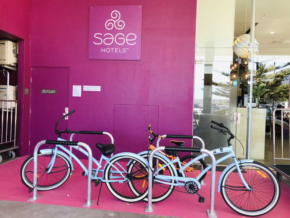 Sage Hotel Wollongong 68/75