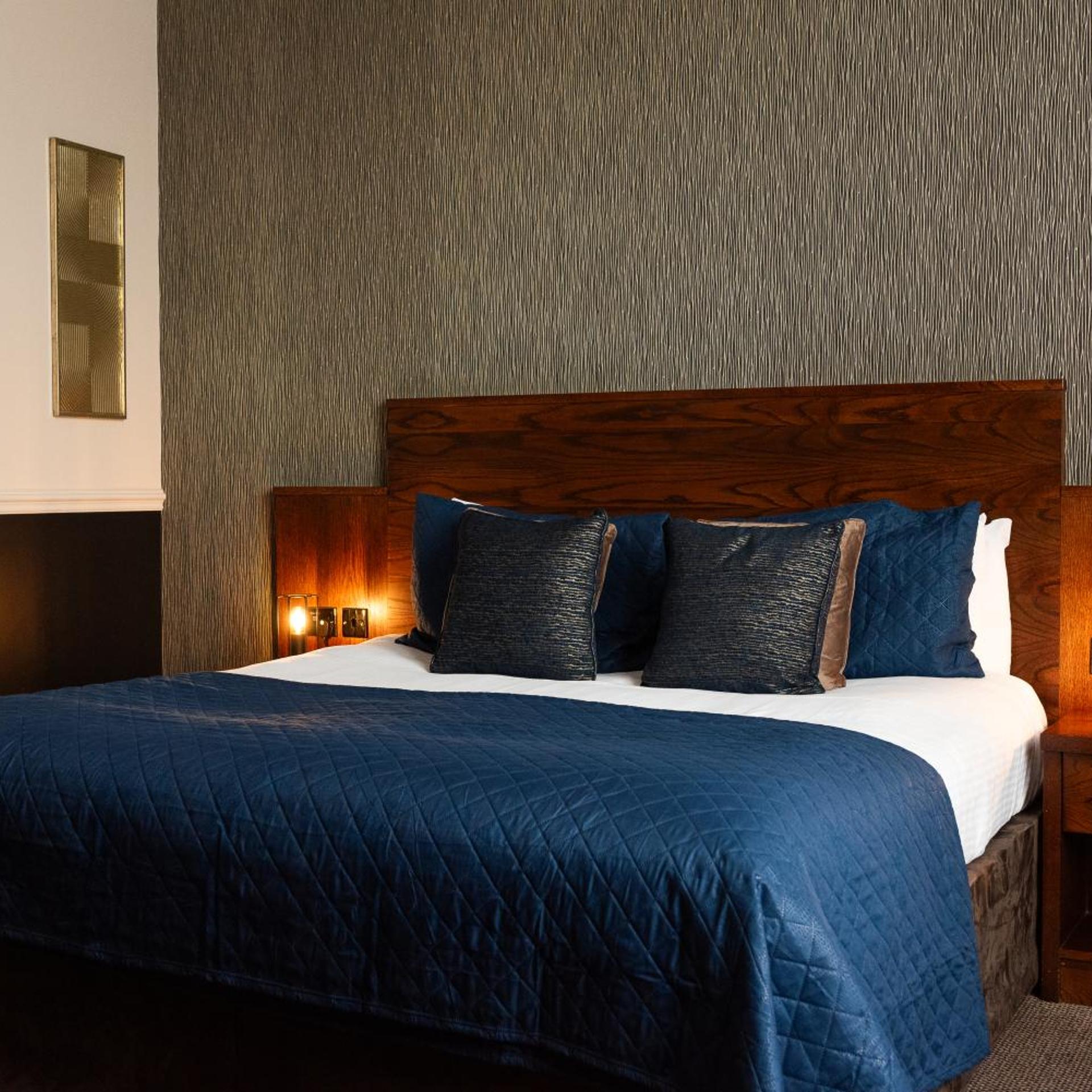 Standard, Double Bed, Duke Of Edinburgh Hotel 4/10