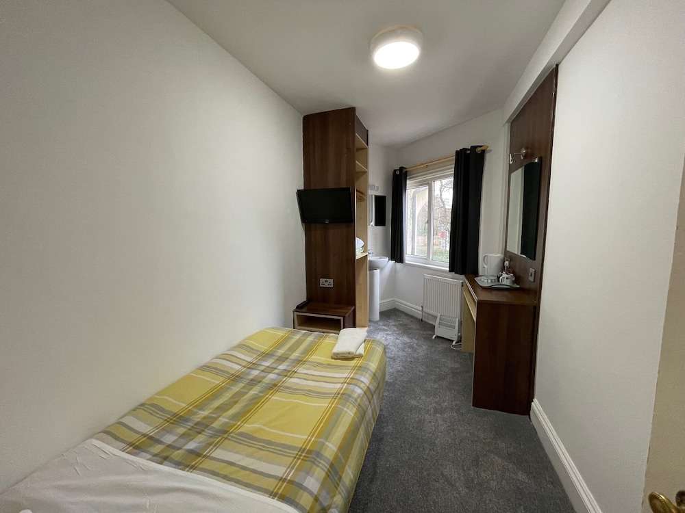 Gainsborough Lodge 19/37