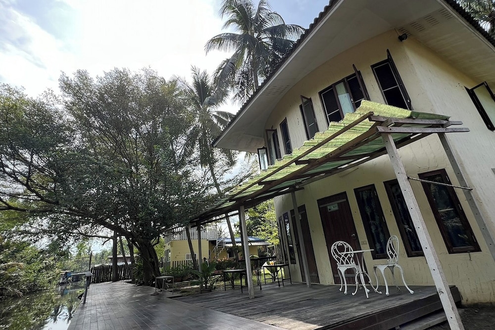 Kalacanal Resort 3/50