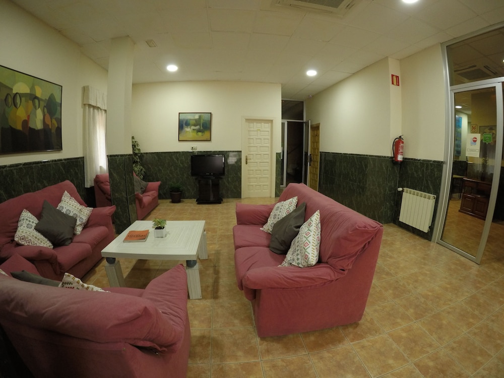 Hostal La Casa de Enfrente 29/41