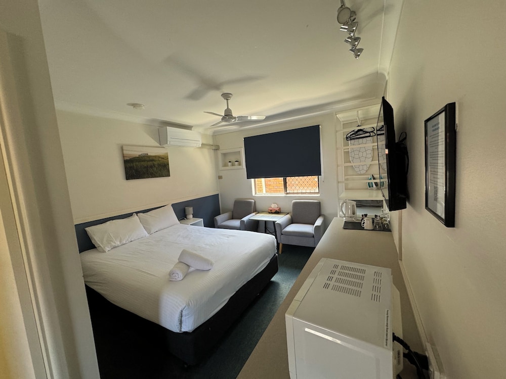 Toreador Motel 26/50