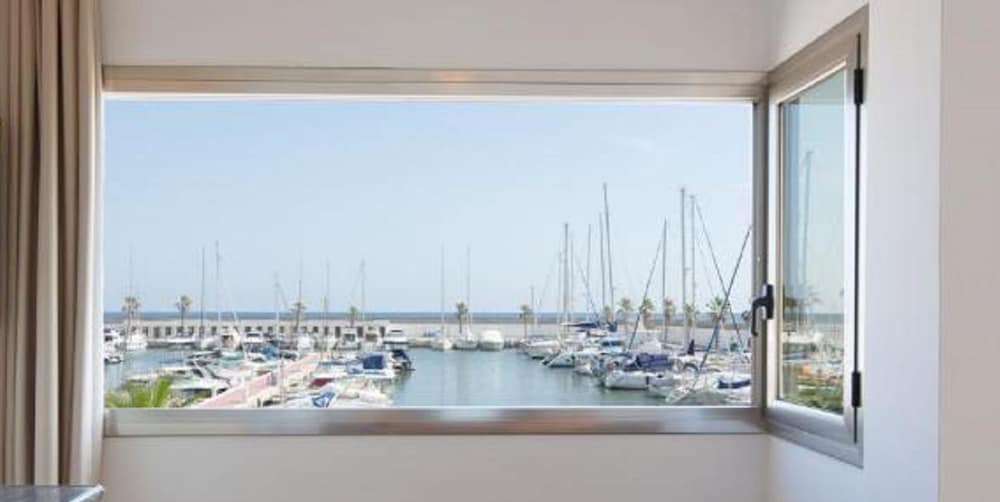 Port Sitges Resort Hotel 67/70