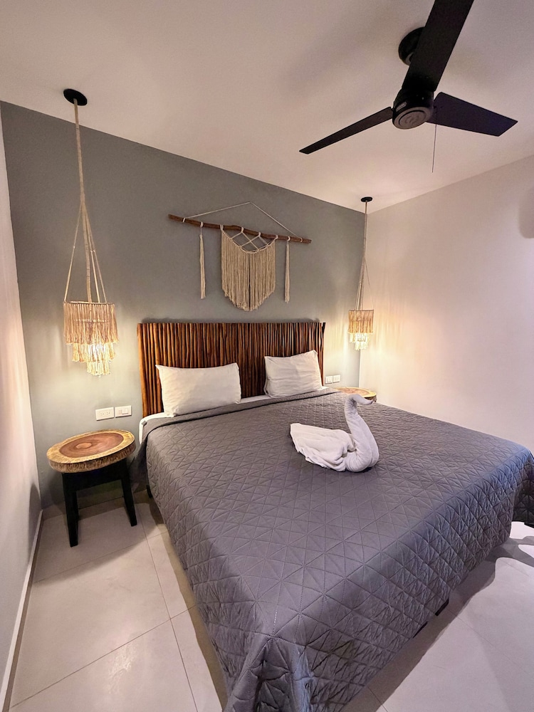 Ah Xok Suites 16/50