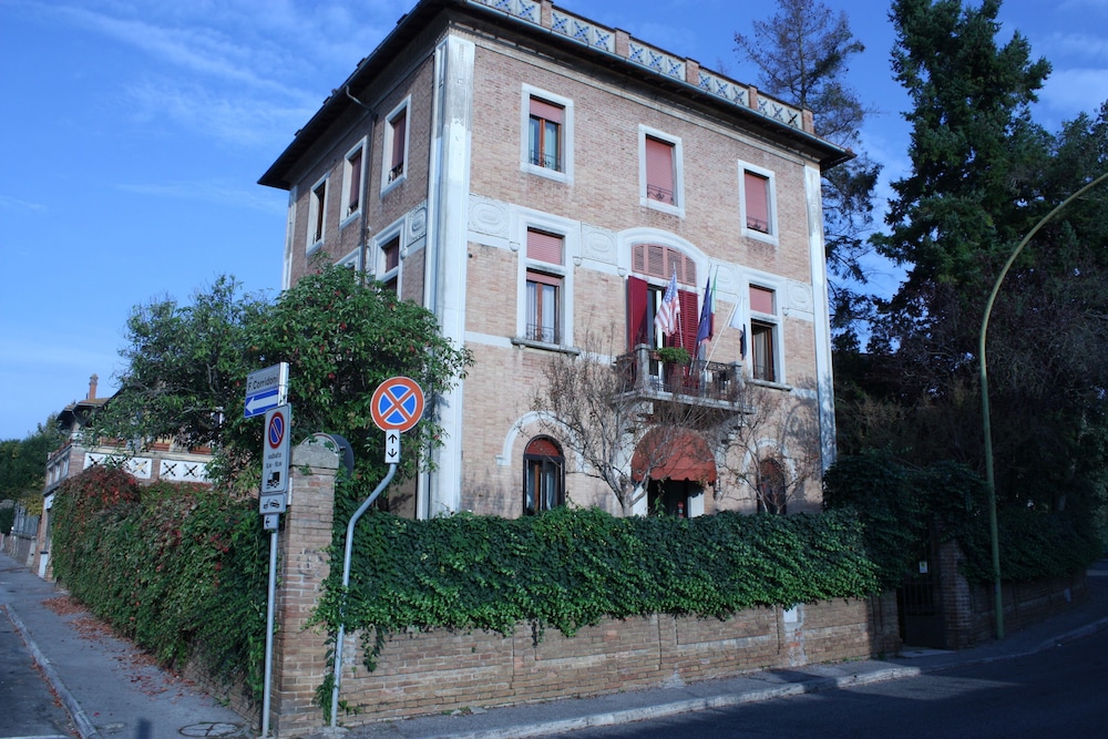 Hotel Villa Elda 2/65