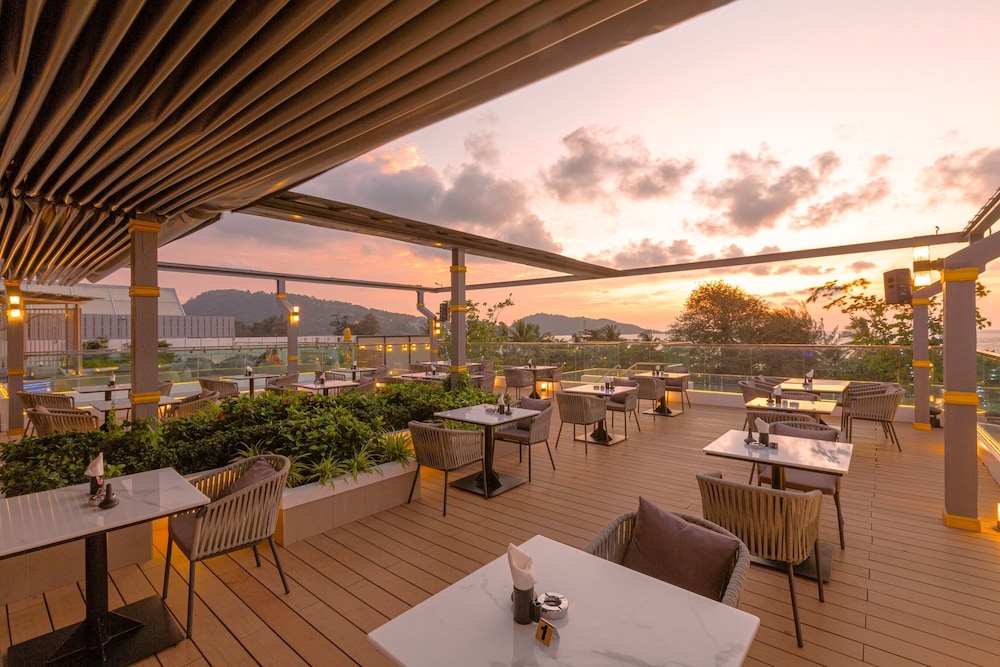 Clarian Hotel Beach Patong 33/49
