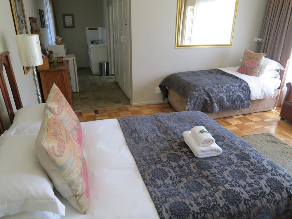 Dias Guest House 7/50