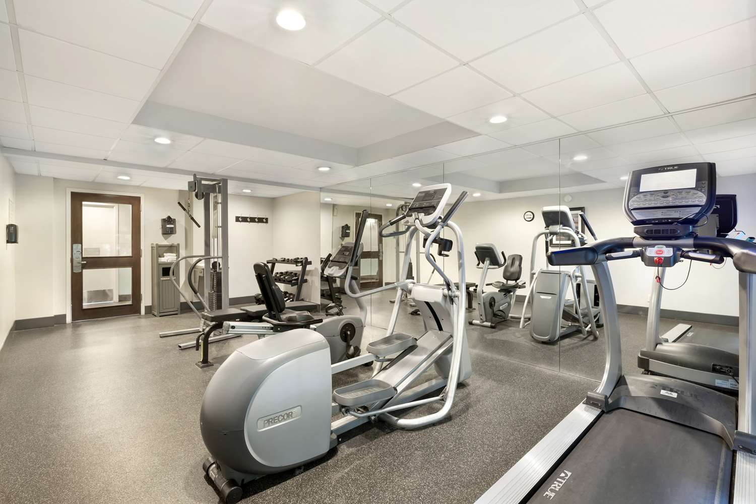 Best Western Hartford Hotel & Suites 45/59