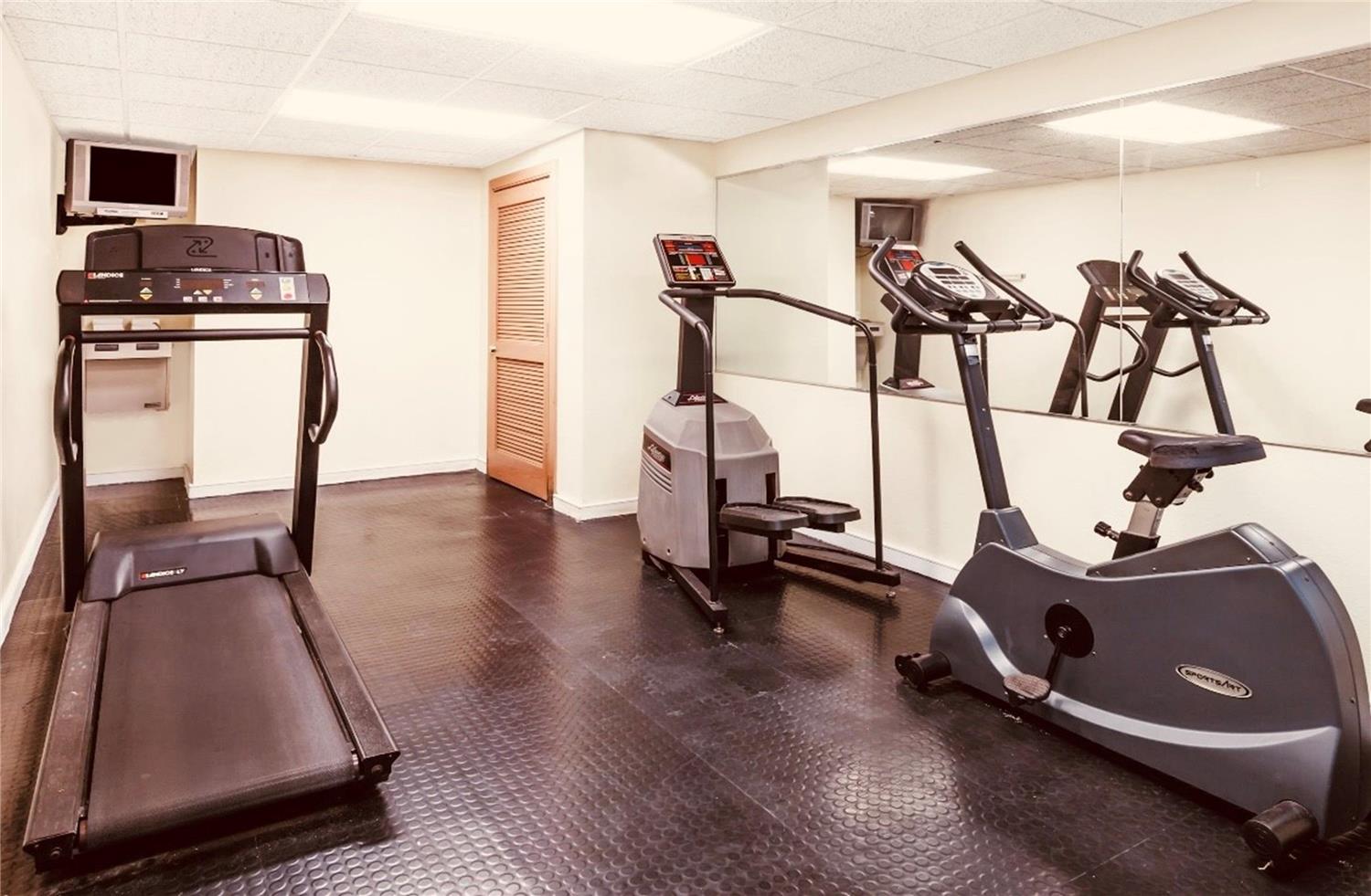 SureStay by Best Western Irving Grapevine DFW North 13/21
