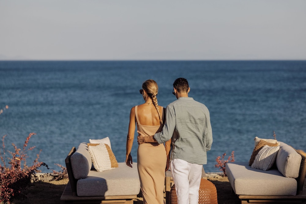 Cabo - Adults Only 68/75