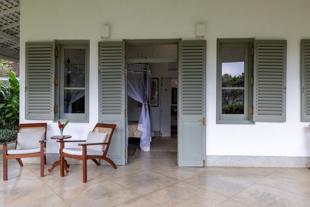 Taru Villas Mawella 33/50