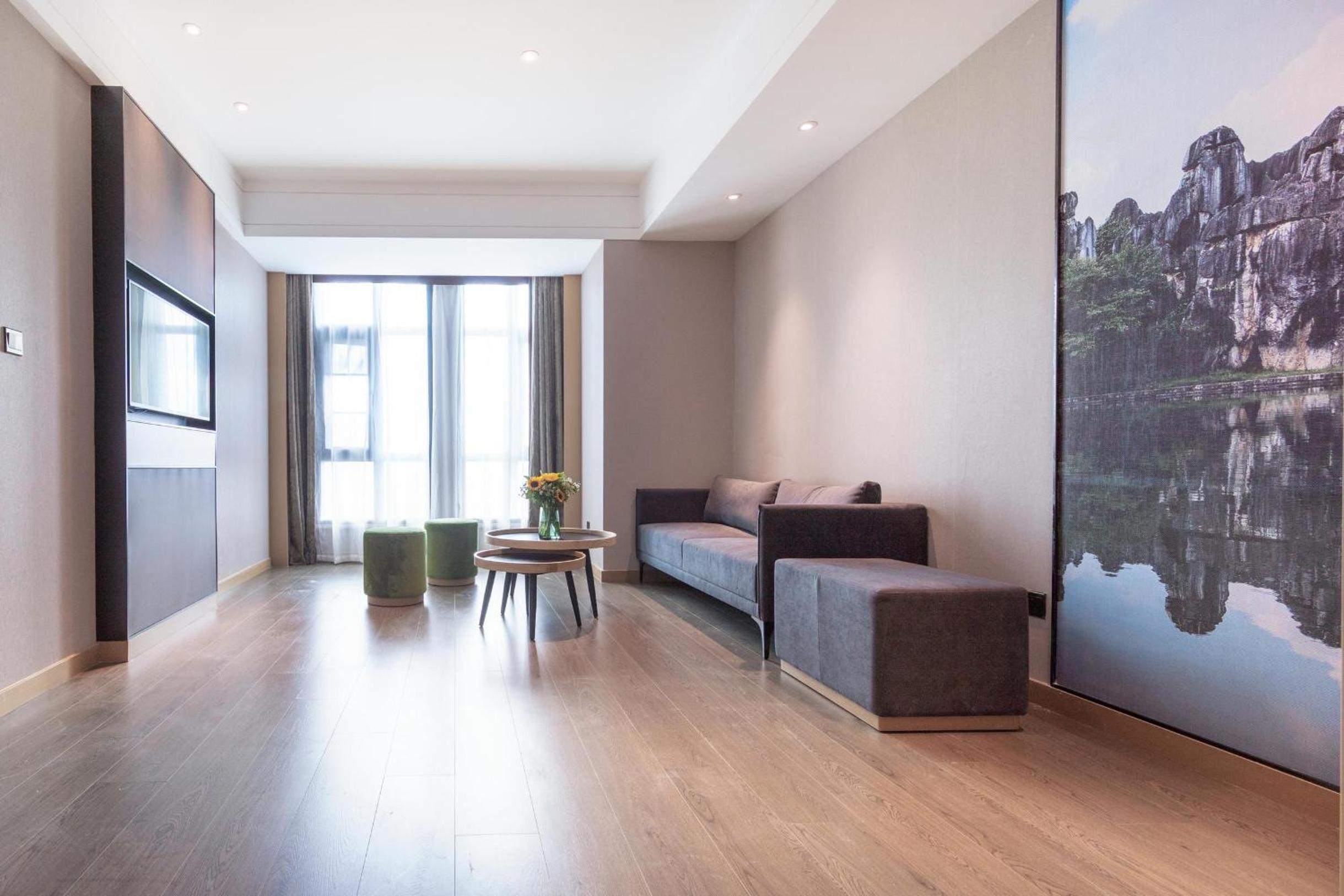 Atour Hotel (Kunming Daguan Park) 22/34