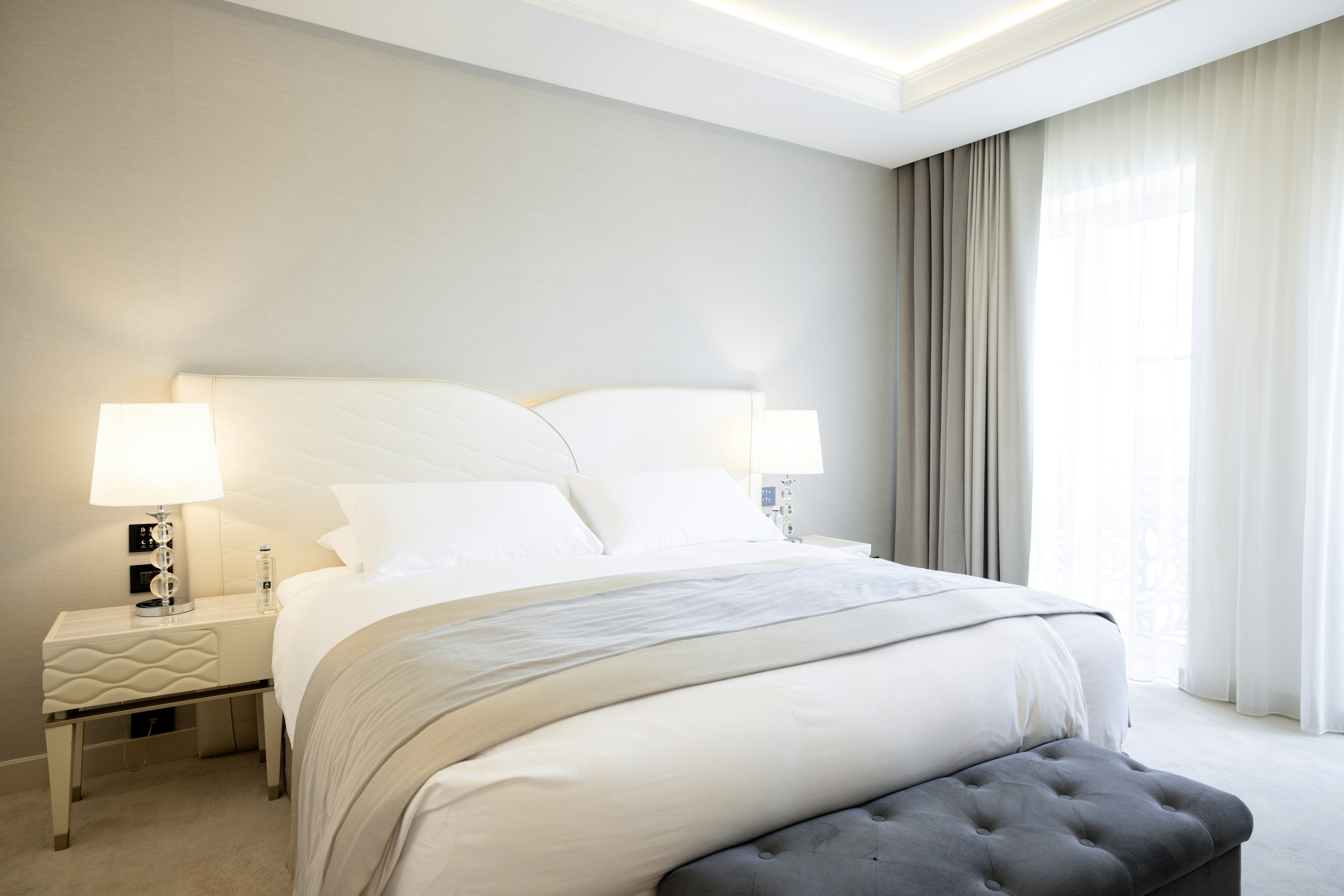 Deluxe, King Bed