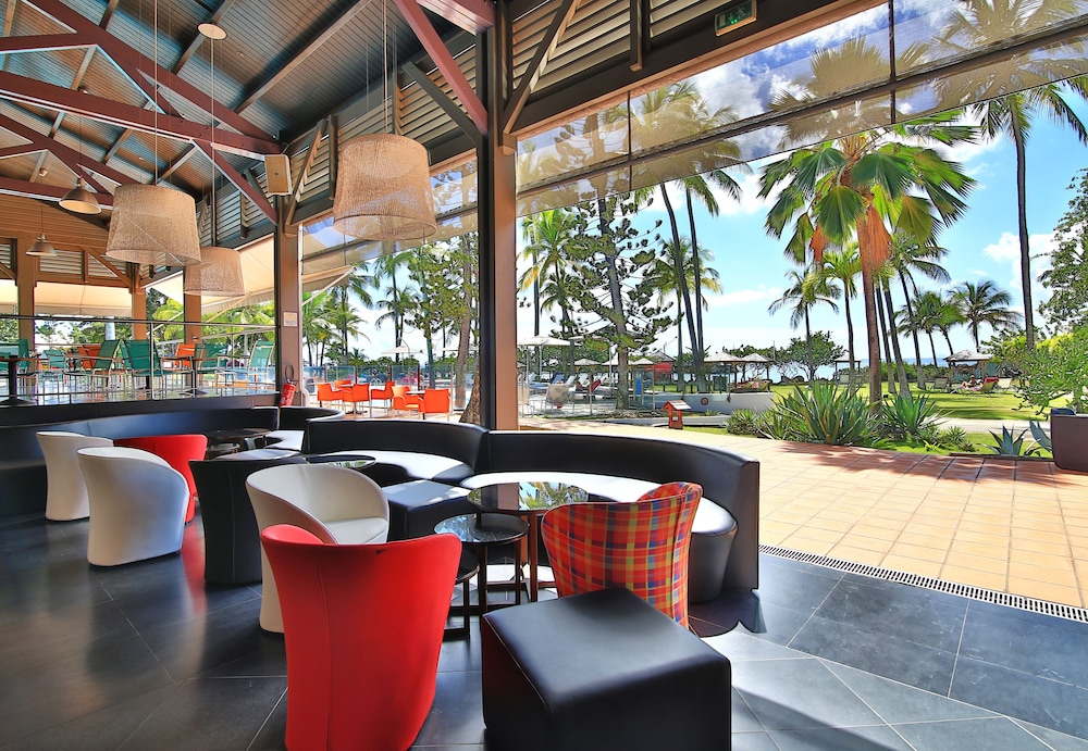 Mahogany Hotel Residence & Spa 52/67