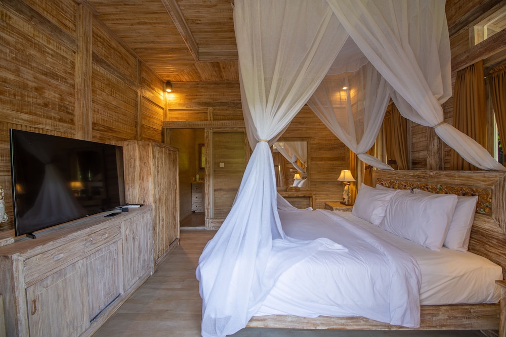 Wana Shanti Villas 7/28